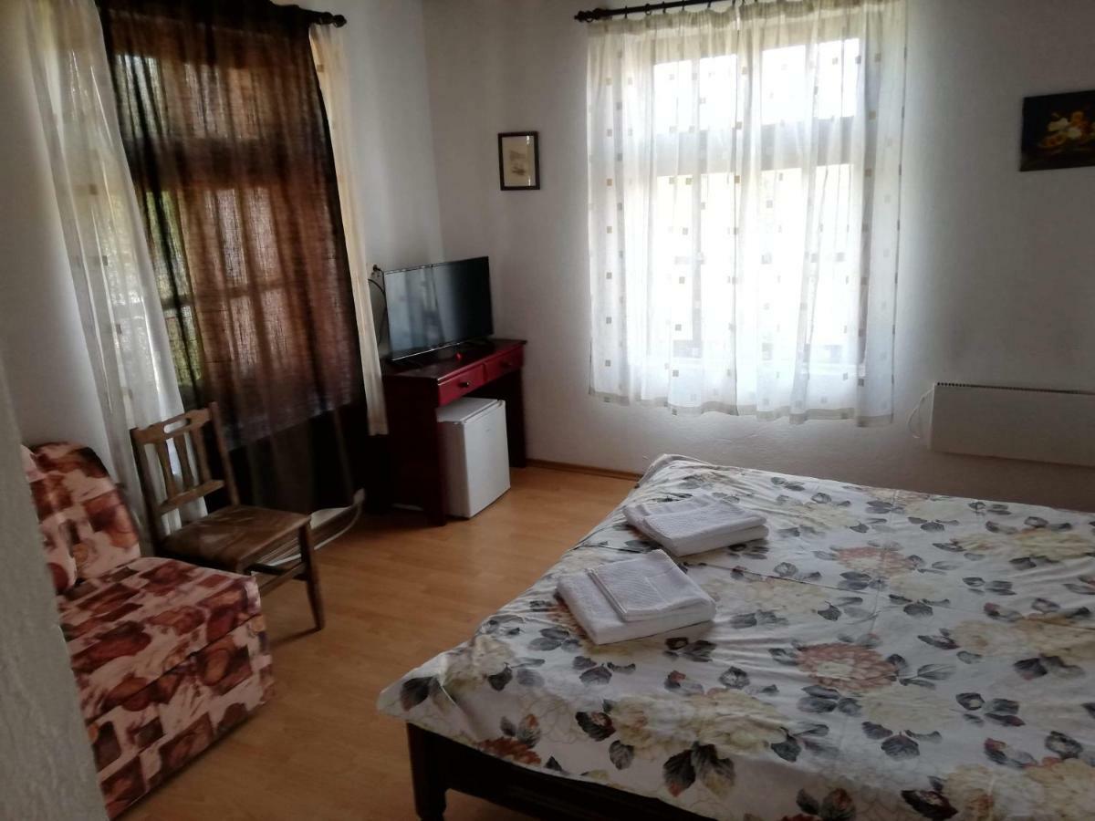 Guest House Popov Marchevo Exterior photo